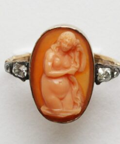 agate cameo ring of Venus Anadyomene