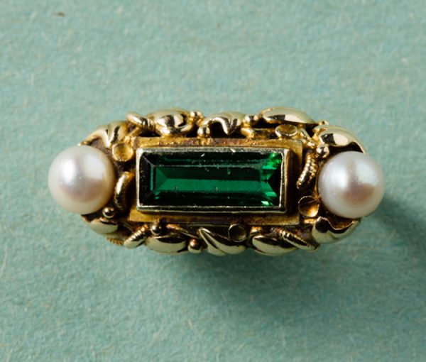 gold green tourmaline and natural pearls ring