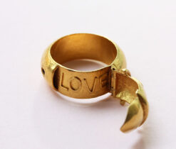 LOVE buckle ring