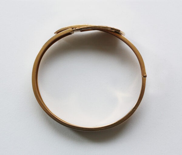 gold buckle bracelet