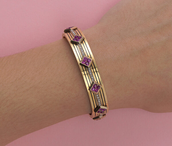 goud ruby and diamond bracelet