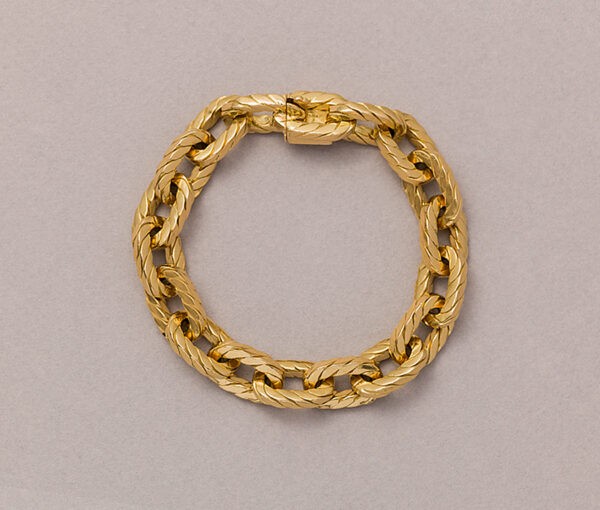 gold bracelet