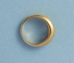 gold and aquamarine ring