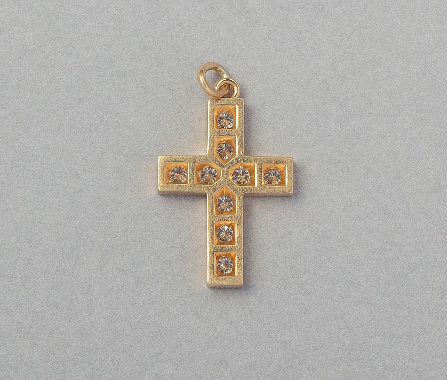 gold and diamond cross