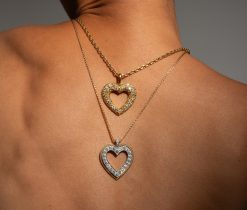 gold and diamond heart pendant