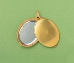 gold mistletoe locket
