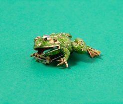 van cleef & arpels frog brooch