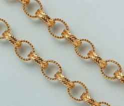 gold boucheron chain