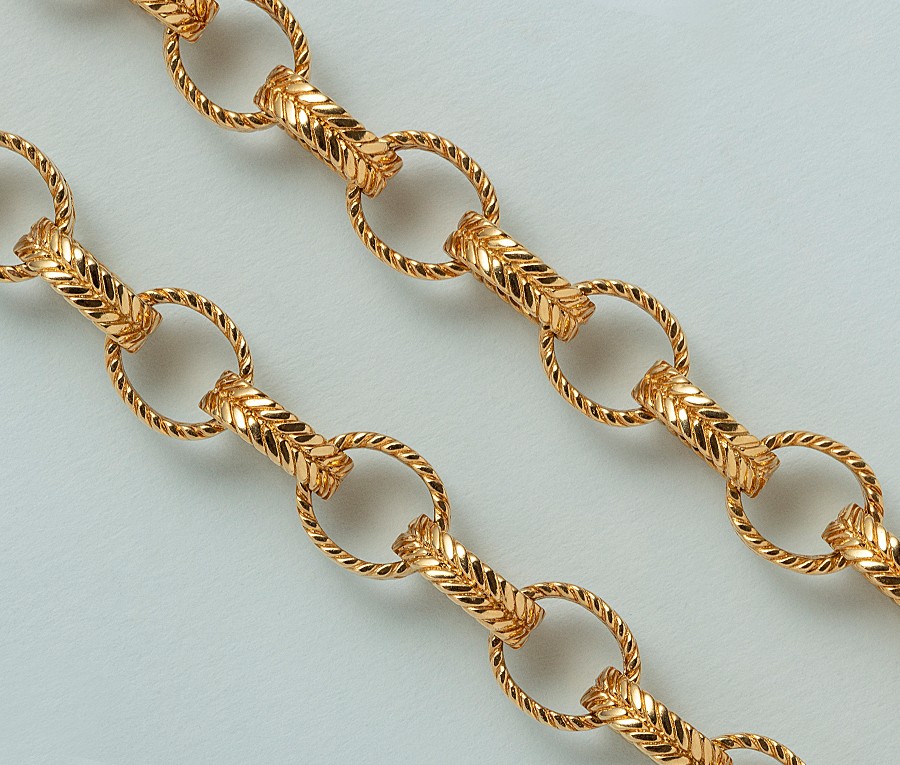 gold boucheron chain