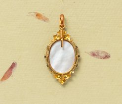 neo renaissance pendant