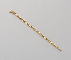 gold and diamond tennis bracelet