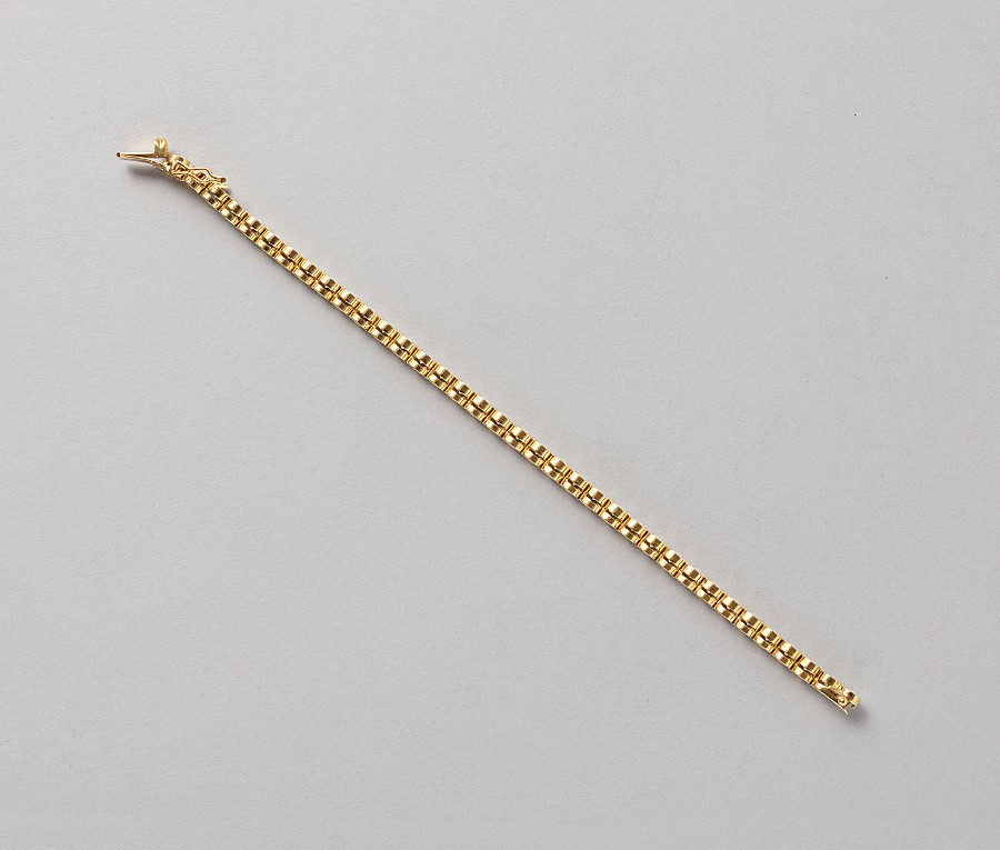 gold and diamond tennis bracelet