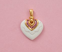 Bulgari Chandra Heart pendant