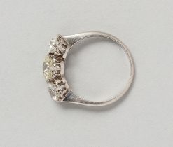 diamond three stone ring