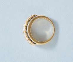 diamond and sapphire ring