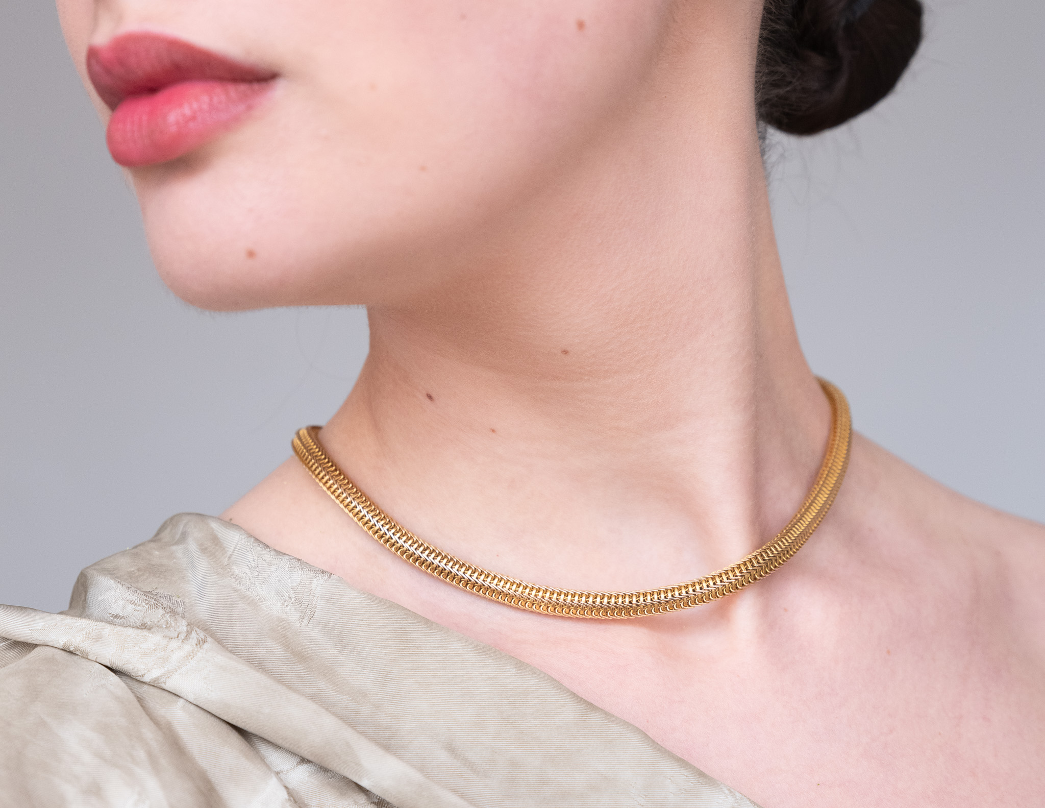 antique gold collier