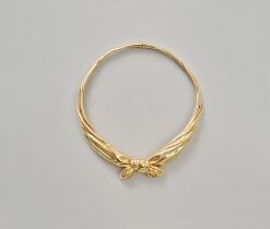 van cleef & arpels bow necklace