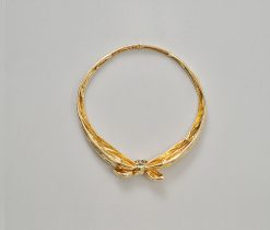 van cleef & arpels bow necklace
