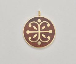 gouden hanger met hout